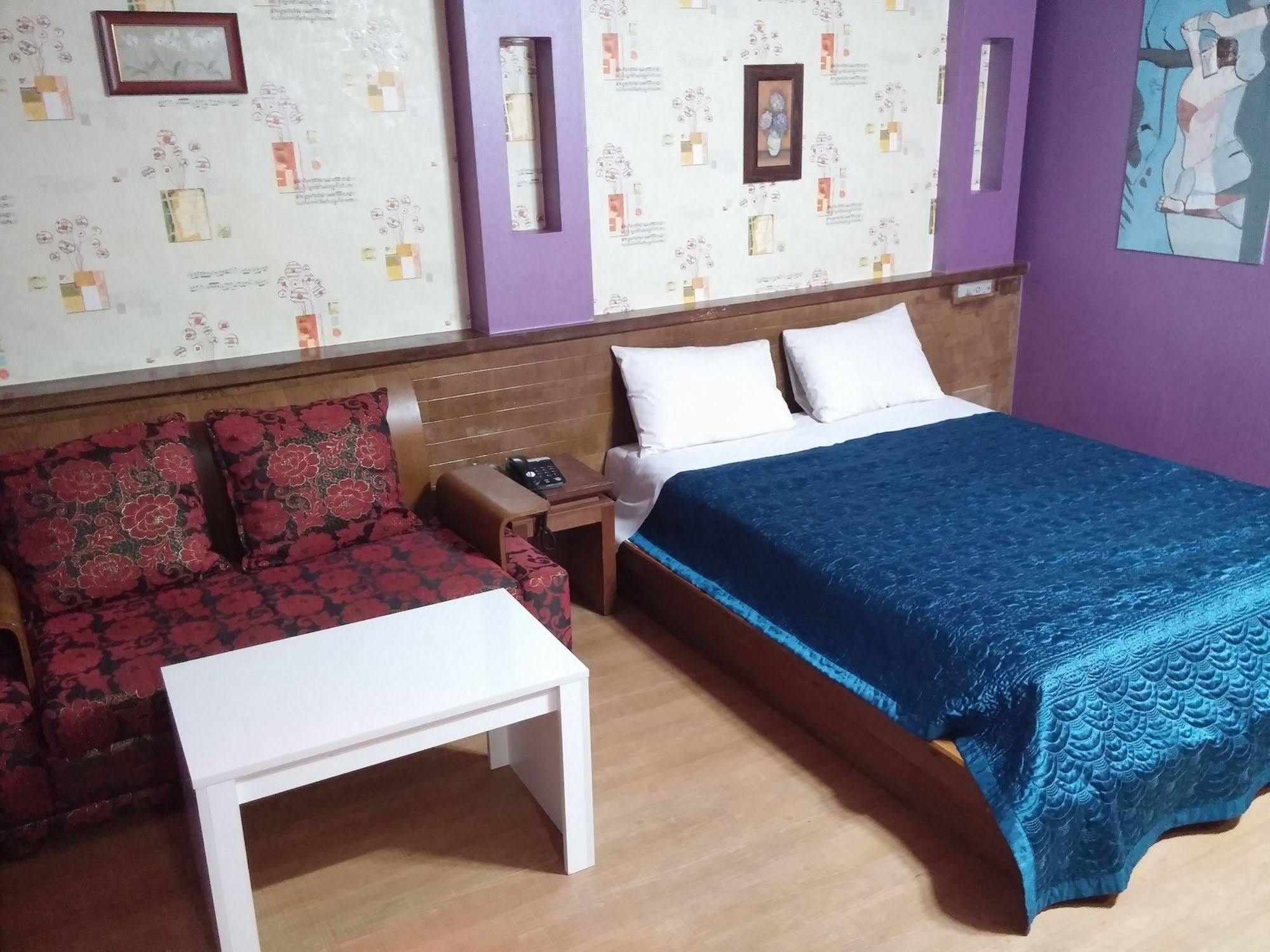 גונסאן Cyber Motel מראה חיצוני תמונה