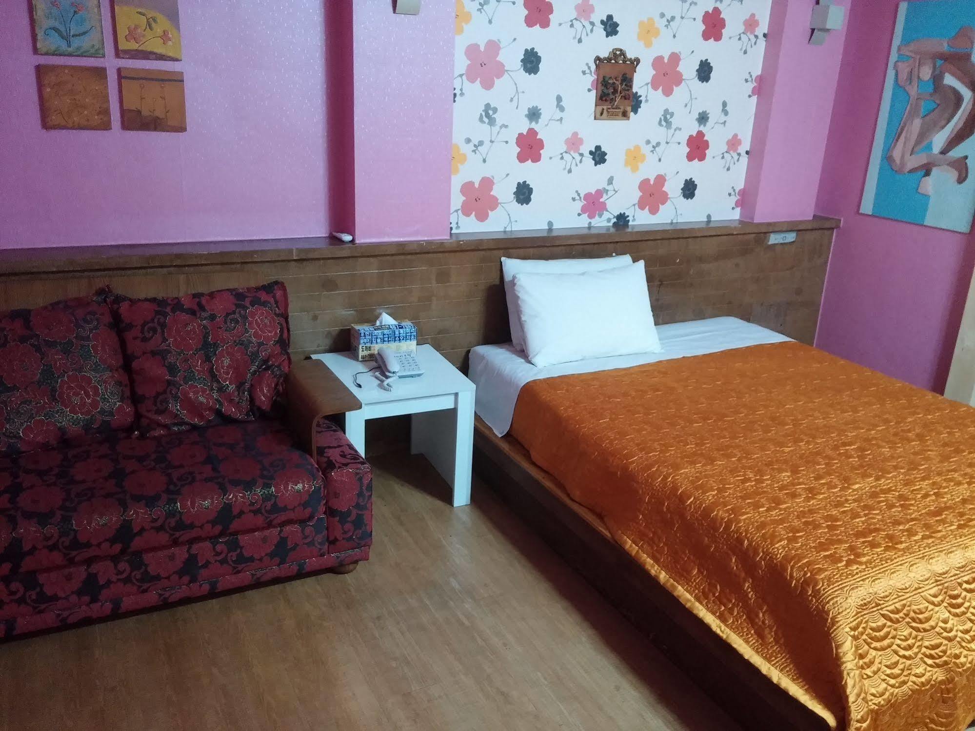 גונסאן Cyber Motel מראה חיצוני תמונה